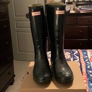 Hunter tall rain boots in black